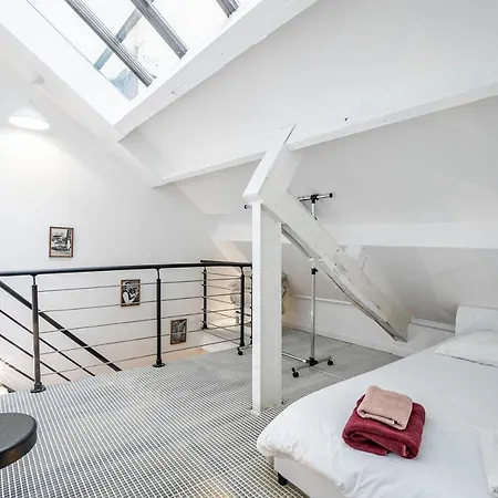Comme A La Maison Apartment *
